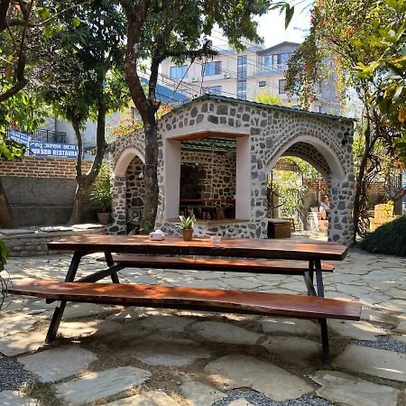 Gaurishankar Backpackers Hostel Pokhara Dış mekan fotoğraf