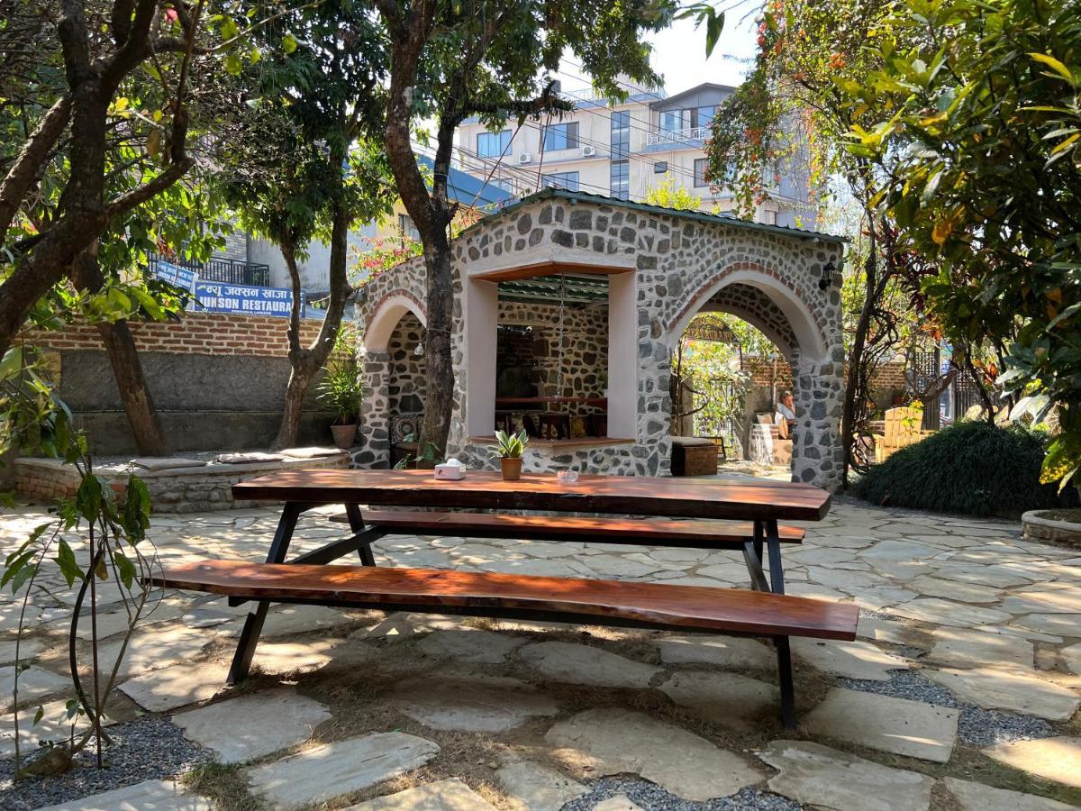 Gaurishankar Backpackers Hostel Pokhara Dış mekan fotoğraf