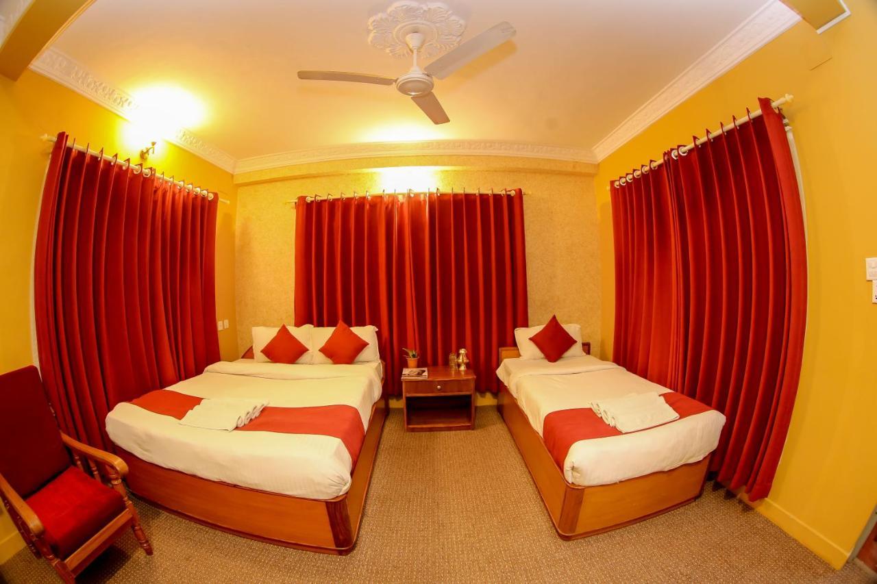 Gaurishankar Backpackers Hostel Pokhara Dış mekan fotoğraf